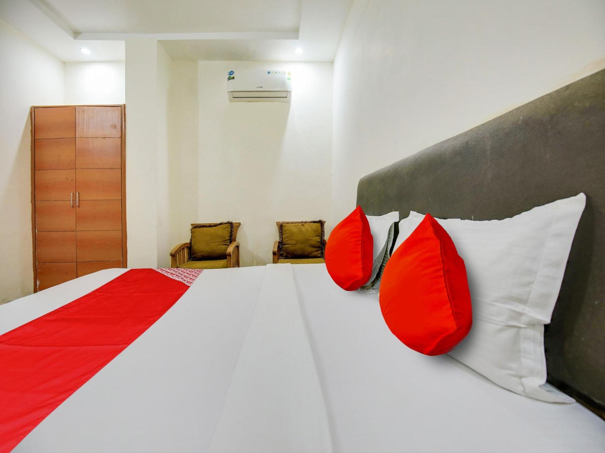 Hotel O Platinum Inn Nayagaon Eksteriør billede